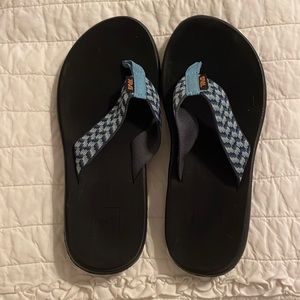 Teva Voya Flip Size 6 (worn once!)